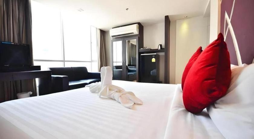 The Heritage Sathorn Suite Hotel Бангкок Экстерьер фото